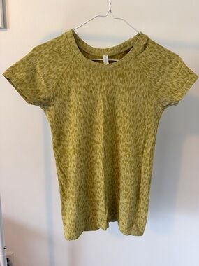 Athleta Olive Green Short Sleeve Tee